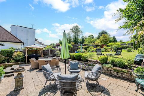 3 bedroom detached bungalow for sale, Hillside, Banstead