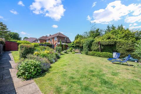 undefined, Hillside, Banstead