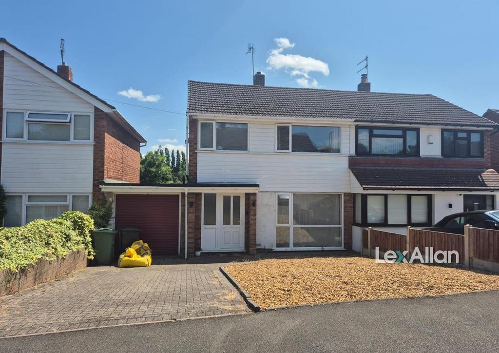 Tiverton Close Kingswinford 2.jpg