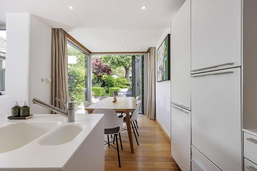 Breakfast Room
