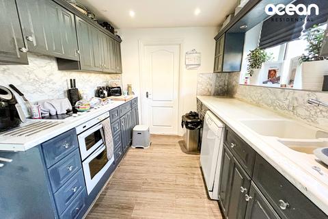 101 Bunters Avenue, Shoeburyness, Southend-on-sea, SS3 9NG