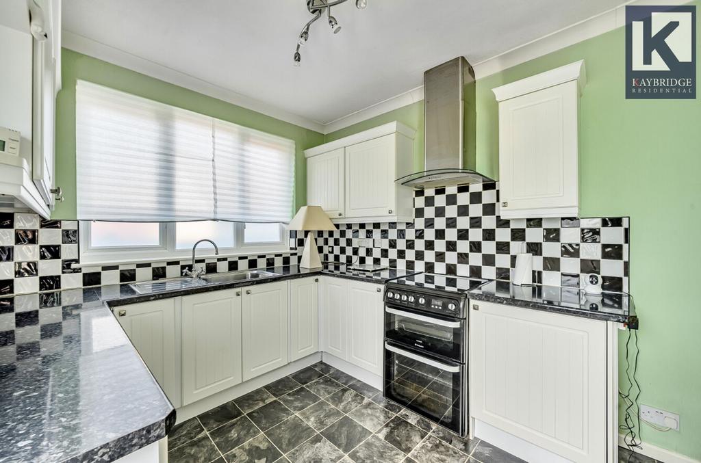 Mavis Avenue, Epsom