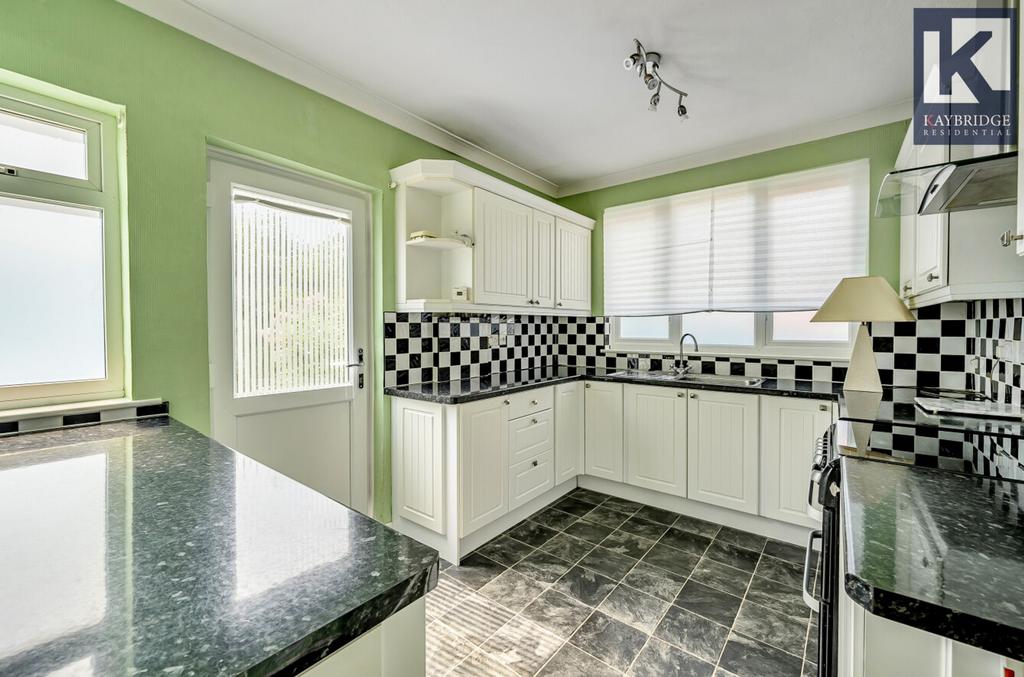 Mavis Avenue, Epsom