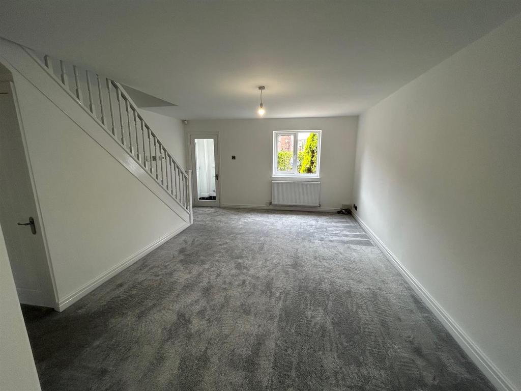 Lounge1.jpg