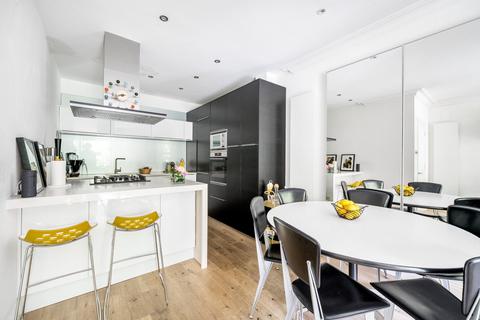 2 bedroom flat for sale, Westminster Bridge Road, London, SE1