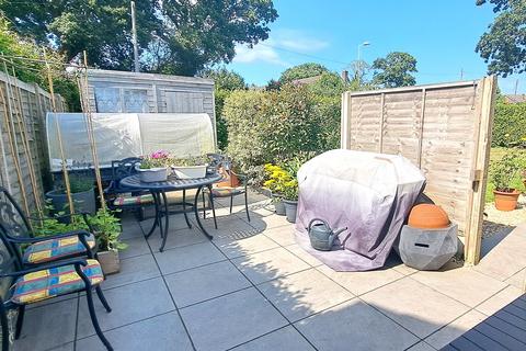 3 bedroom chalet for sale, Branksome Close New Milton Hampshire BH25 6BQ
