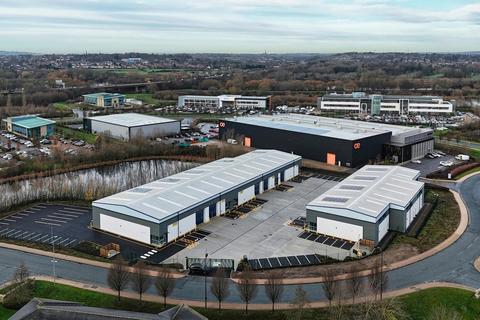 Warehouse to rent, Thomas Maddison Ln Wakefield WF4 3GN