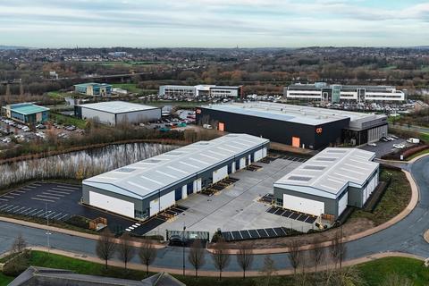 Warehouse to rent, Thomas Maddison Ln Wakefield WF4 3GN