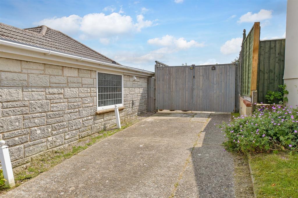 Driveway/Parking