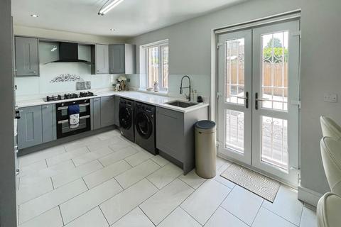 undefined, Spring Wood Gardens, Bradford BD5