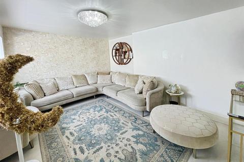 undefined, Spring Wood Gardens, Bradford BD5