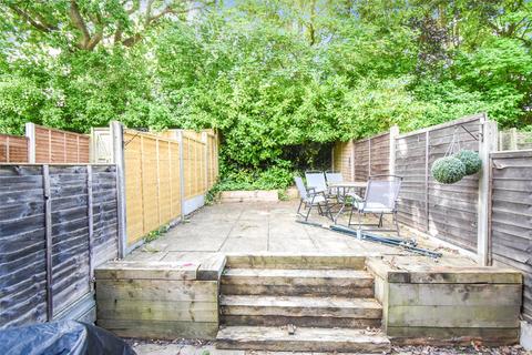 12 Compton Close, Hook, RG27 9QB