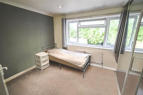 12 Compton Close, Hook, RG27 9QB
