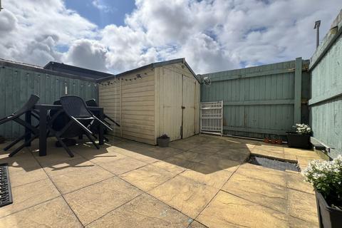 3 bedroom terraced house for sale, Bro Llechylched, Bryngwran, LL65