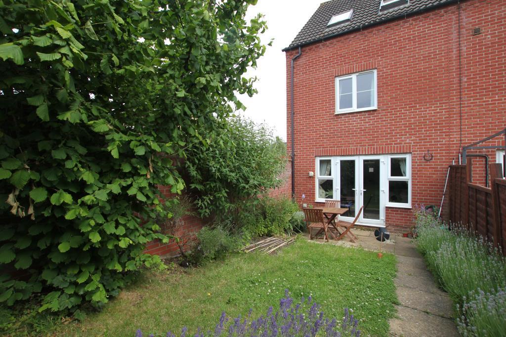 Garden1.JPG