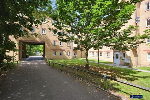 1 bedroom flat for sale, Coopers Court, Gidea Park, Romford, RM2