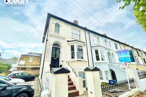 Cambridge Road, Southend-on-Sea SS1