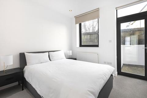 4 bedroom terraced house for sale, Clemence Street, London, E14
