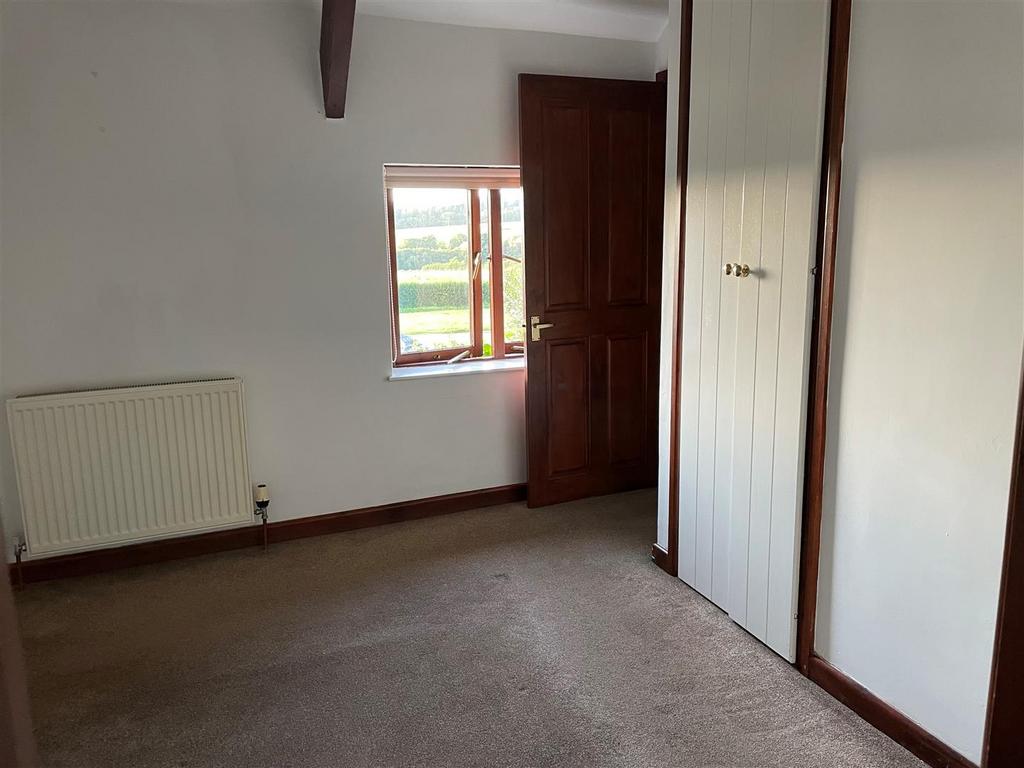 Bedroom 2.jpg