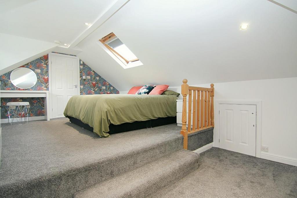 Bedroom / dressing area
