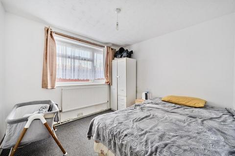 undefined, Slough,  Berkshire,  SL2