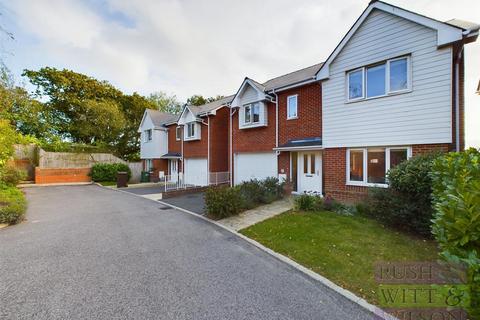 5 bedroom detached house for sale, Whistler Close, Hastings
