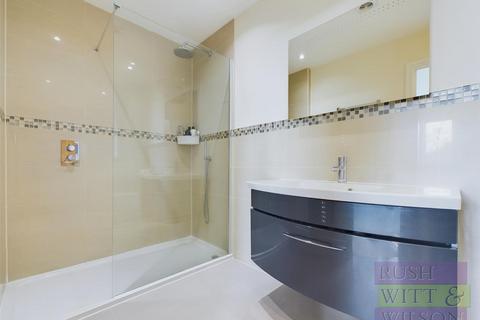 5 bedroom detached house for sale, Whistler Close, Hastings