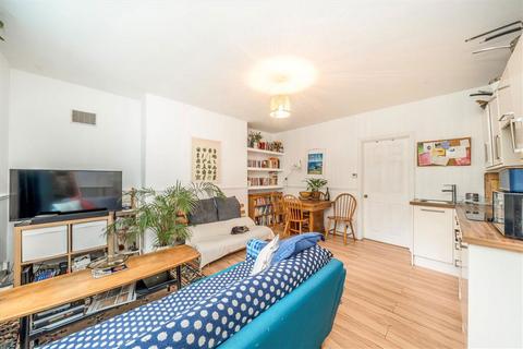 11a Manor Park, London, SE13 5QZ