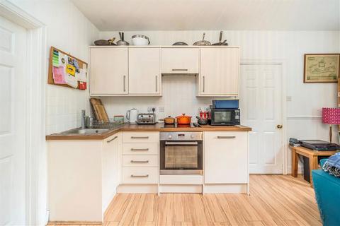 11a Manor Park, London, SE13 5QZ