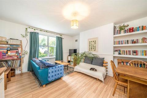 11a Manor Park, London, SE13 5QZ