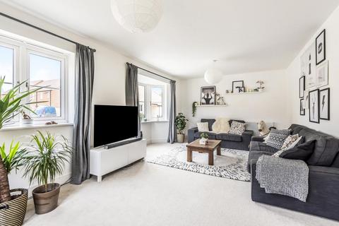 4 bedroom detached house for sale, Kingsmere,  Bicester,  Oxfordshire,  OX26