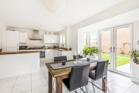 4 bedroom detached house for sale, Kingsmere,  Bicester,  Oxfordshire,  OX26