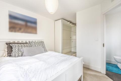 4 bedroom detached house for sale, Kingsmere,  Bicester,  Oxfordshire,  OX26