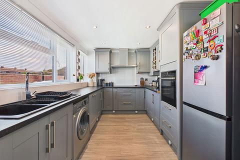 95 Kipling Avenue, Goring By Sea, Worthing, BN12 6LJ