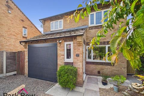 11 Pasture Close, Sherburn In Elmet, Leeds, LS25 6LJ