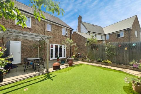 undefined, Goldfinch Drive, Finberry