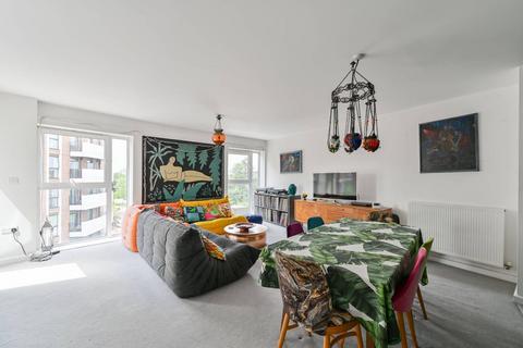 3 bedroom flat for sale, Mullins Place, Clapham Park, London, SW4