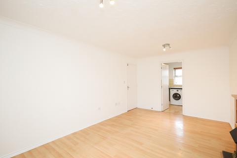 2 bedroom flat for sale, Pickfords Gardens, Slough, SL1