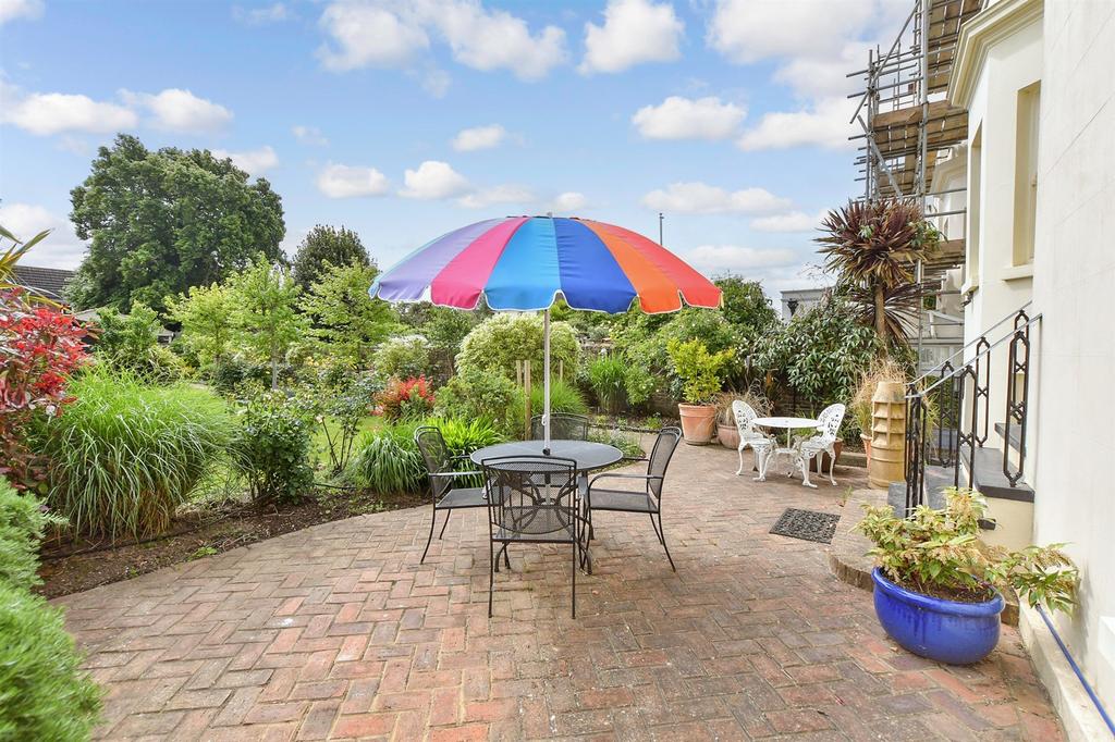 Patio / Decking