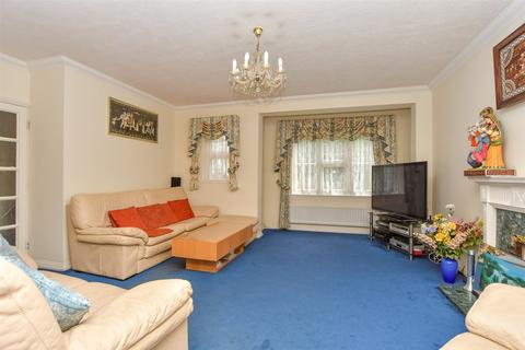 4 bedroom detached house for sale, Hempstead Road, Hempstead, Gillingham, Kent