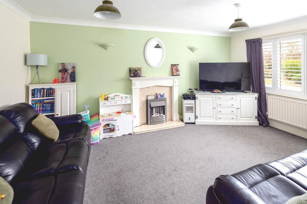 14-living room.jpg