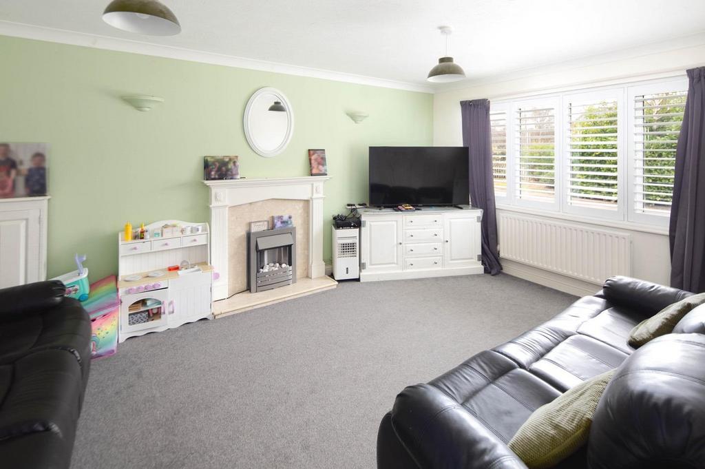 13-living room.jpg