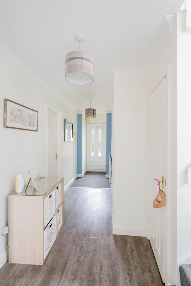 01-hall vertical 1.jpg