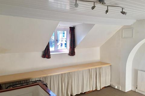 3 bedroom terraced house to rent, 211 Heavygate Road, Crookes, Sheffield, S10 1PH
