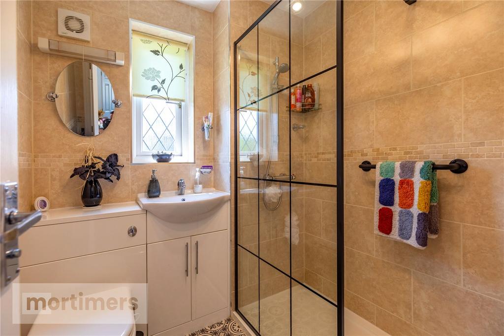 Family Shower Room