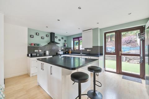 22 Honeysuckle Close, Winchester, SO22 4QQ