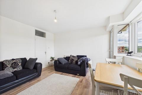 127 Kingsdown Avenue, South Croydon, CR2 6QL