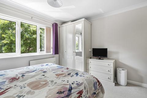 1 bedroom apartment for sale, Varsity Drive, Twickenham, TW1