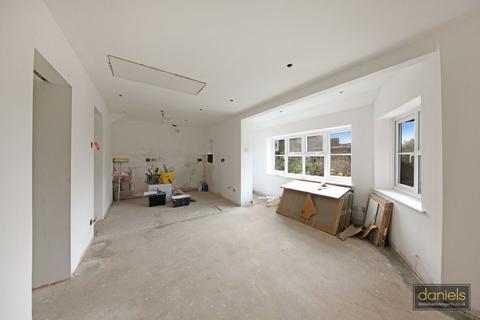 Studio for sale, Buckingham Road, Harlesden, London, NW10