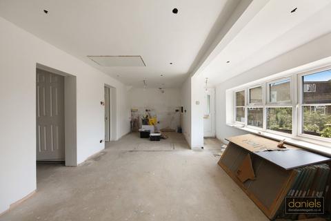 Studio for sale, Buckingham Road, Harlesden, London, NW10